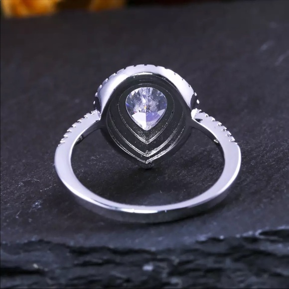 New 925 Silver Pear Shaped Ring - Picture 5 of 6